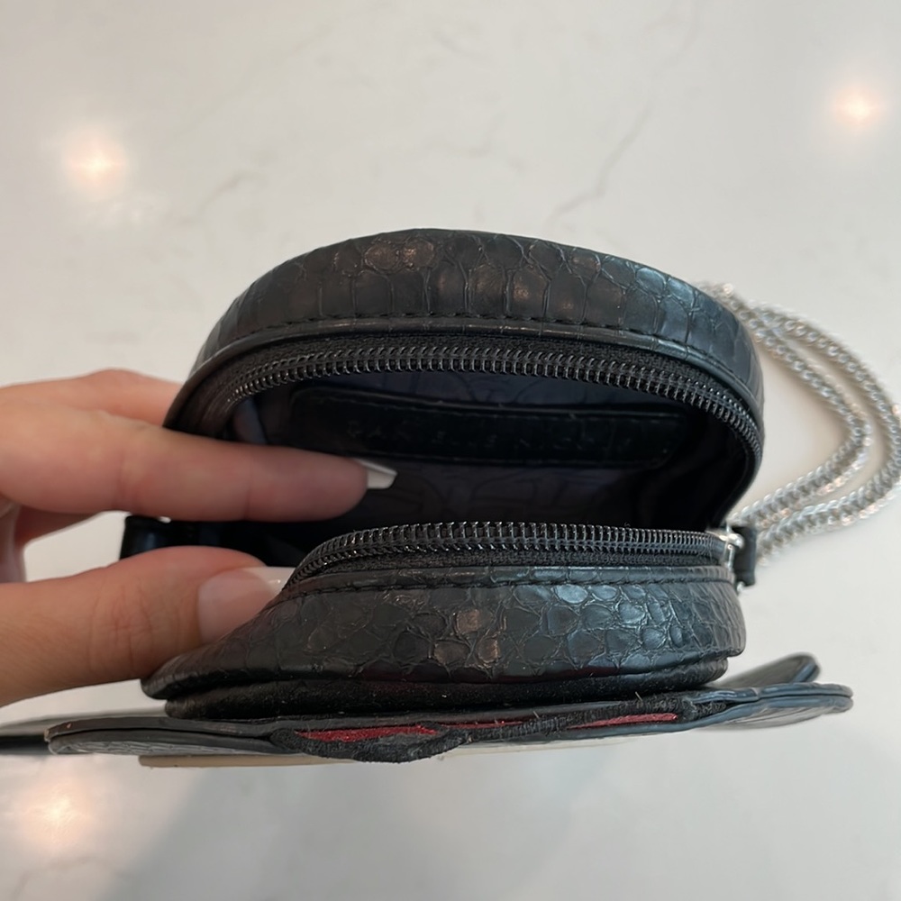 *Rare* Snow White Danielle Nicole Crossbody Bag - image 2